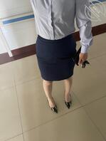 在医院里亲姐穿着骚丝袜高跟鞋售楼工装0