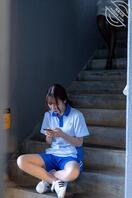 四十六、上门私拍---学生玩手机被老师抓到了，然后带去酒店好好教育一番