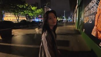 骚妻户外露出补发，喵咪老师0