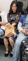 偷拍忧郁肉丝少妇1