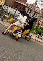 拍摄高中生性感大白腿