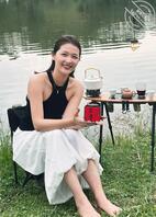 大脸盘子骚逼被潜入打胶1