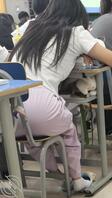 偷拍大学同学的屁股和白袜，极品2