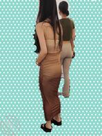 偷拍女同学内衣,意外发现她存的裸照1