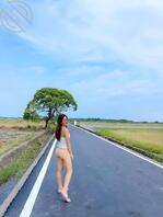 就喜欢把逼露出来----绝美网红人妻蕾蕾大胆户外露出，露脸，露脸哦22