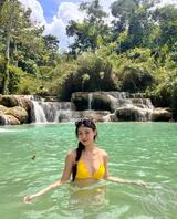 分享自己的骚逼女友，模特身材干起来就是爽0