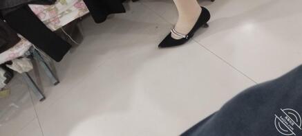 偷拍大屁股和丝袜脚