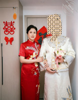 去年结婚 跟骚逼老妈的合照2