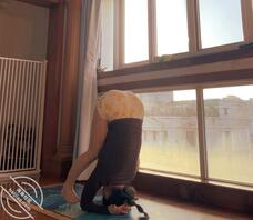 5老妈在练瑜伽真的好想干老妈呢2