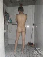 偷拍骚逼妈妈的大屁股