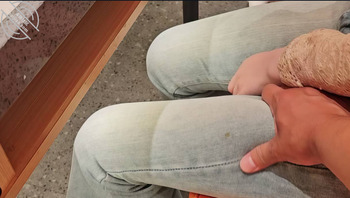 带妹妹吃火锅，吃完忽悠妹妹出租屋做爱。没想到妹妹比我还着急，主动的引诱我0