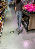 买菜逛超市,忍不住用顶了一下1