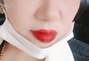 精液容器系列 身边人妻熟女的骚嘴红唇 有没有你喜欢的骚嘴？喜欢就射进去