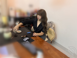 (免费视频)放假舅妈家里孩子面前操舅妈-完结1
