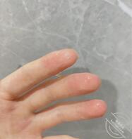 第二中午妹妹午休的时候让她去公司的洗手间拍了几张照片非常乖，就是说太累了2