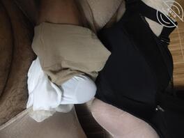 放假了又来大姨子家打胶