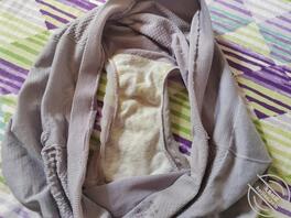 去年夏天偷拍的妈妈肥臀，第二天又玩了她的内衣1