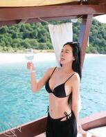 同事发来的旅游照，说老公拍得不好看下次让我帮忙拍1