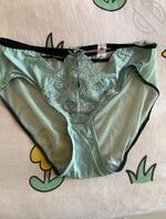 偷拍骚妈母狗的内裤和大肥逼1