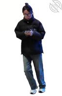 原创厕拍 戴眼镜的小姐姐