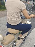 瑜伽裤少妇