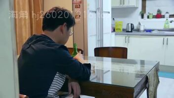 和朋友交换妻子玩，还挺刺激的