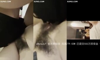 绿奴伺候妻子和绿主做爱