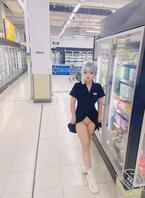 07女友户外露出（沃尔玛超市），第二期。