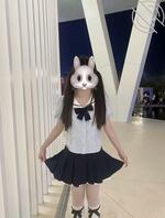 我也想搞侄女，但她家里人管得严，我老婆又不工作，不能和她经常聊。