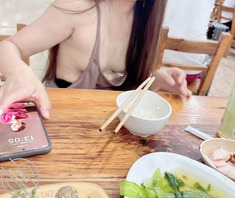 极限露出，路边，饭店内2