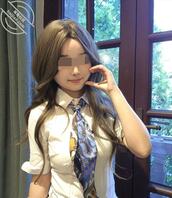 打胶女大学生校花同学的内裤偷拍她打屁股针1