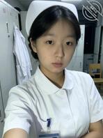 04年护理专业女大学生王诗莹，医院自拍1