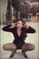 极品骚妈好想操妈妈 对着妈妈的胸罩撸