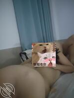 0592骚妇，他老公不在，跑去他家操。0