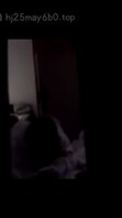 抓到老婆出轨，老婆要离婚，我该怎么办？