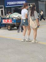偷拍大学骚逼母狗1