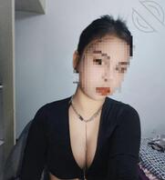 《多年未见的表姐，重逢那天我心乱了》0