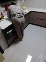 大年初一，朋友家做客大屁股媳妇