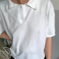 偷拍女高中生，疑似没穿内衣走光?