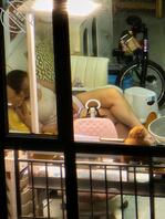 偷拍邻居肥肉腿真有感觉啊漏着内裤是不是勾引我呢0