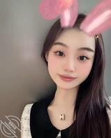 良家少妇，D罩杯美乳，完美露脸，骚气逼人，床上相当顺从，怎么玩都行0