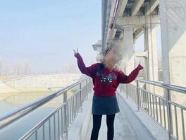 嫂子内裤，附加生活照