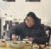 调教母狗偷拍丈母娘说骚话给我意淫0