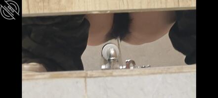 老图新发 原创厕拍偷拍女大 兄弟们评论区多多交流评价