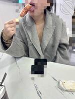 嫂子吃个烤肠也勾引我 ！0