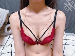 【9视频贴】骚货表妹准备的乳链，让我射了一次又一次2