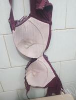 打胶妈妈的骚内衣，保养奶罩1