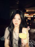 有人认识这个骚母狗吗，认识可c1