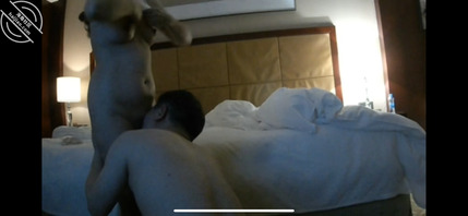 50岁熟女人妻穿上我喜欢的战袍+白色半截袜。0