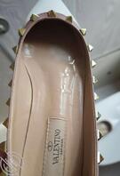 今天又玩到我跟我舅妈的骚鞋了 白天晚上各玩一双 全都射进去 舒服又刺激